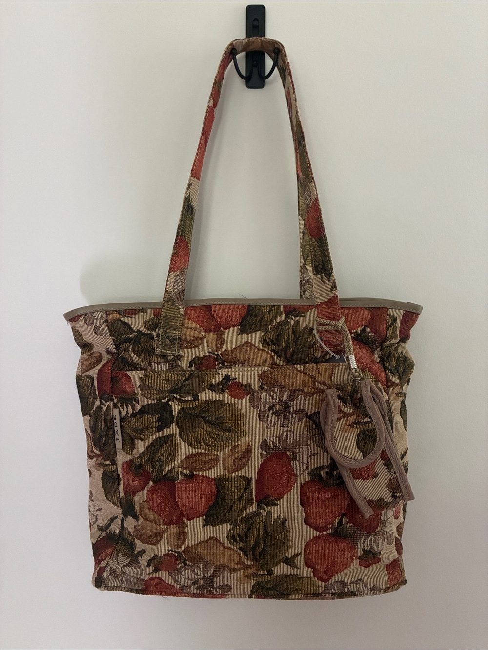 Cottagecore Tapestry Strawberry Tote Bag Garden Girl Vintage Boho Purse - Picture 3 of 13